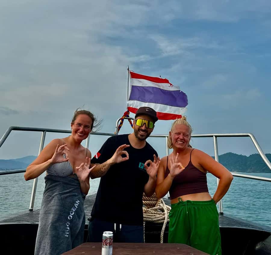 Try Scuba Diving in Racha Yai/noi: 3 Dives for Non-Certified - The full day’s underwater schedule: three sessions, two breaks, one long boat day