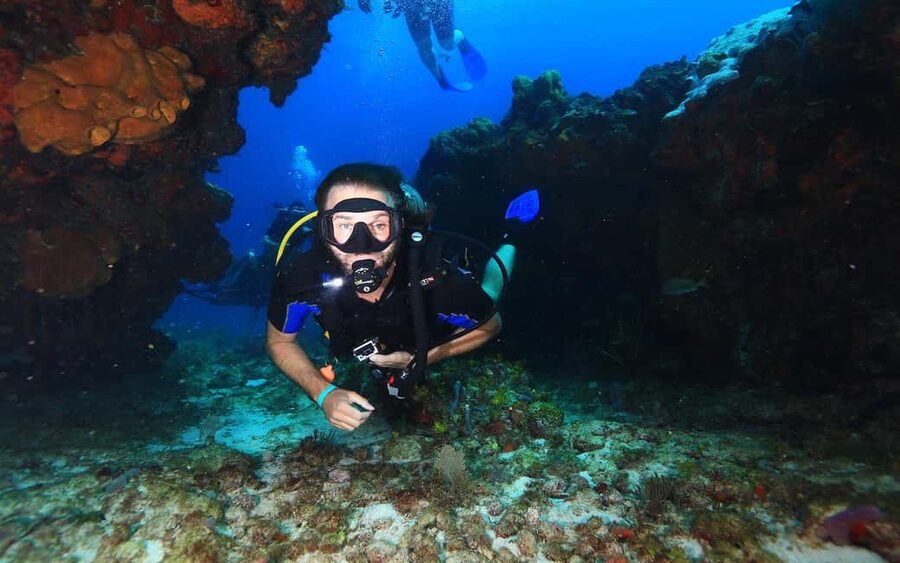 Underwater Museum Musa : SCUBA DIVING FOR BEGINNERS - First Time Underwater in Cancun: How the 5.5–6.5 Hours Usually Work