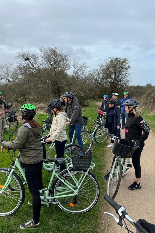 Visite guidée à vélo à Cabourg & Dives-sur-Mer en français - What’s included, plus the shoe and weather rules that actually matter
