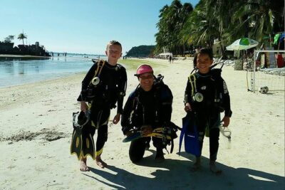WaterColors - Kids' Discover Scuba Diving in Boracay for 10 years old and up - The 3-hour flow: shallow skills, then an open-water boat session