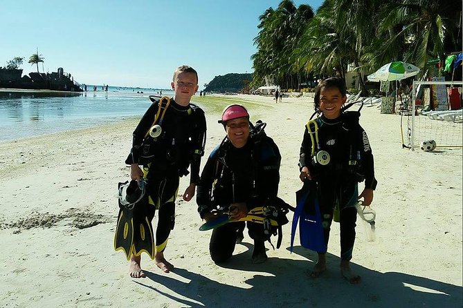WaterColors - Kids' Discover Scuba Diving in Boracay for 10 years old and up - The 3-hour flow: shallow skills, then an open-water boat session