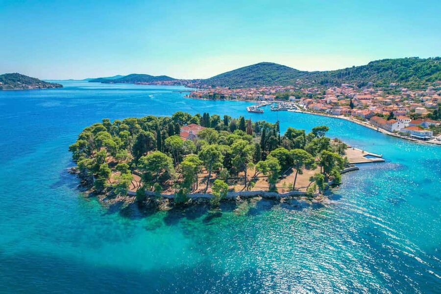 Zadar: 3 Islands Speedboat Tour with Drinks and Diving - Why this Zadar 3-Islands speedboat setup makes sense