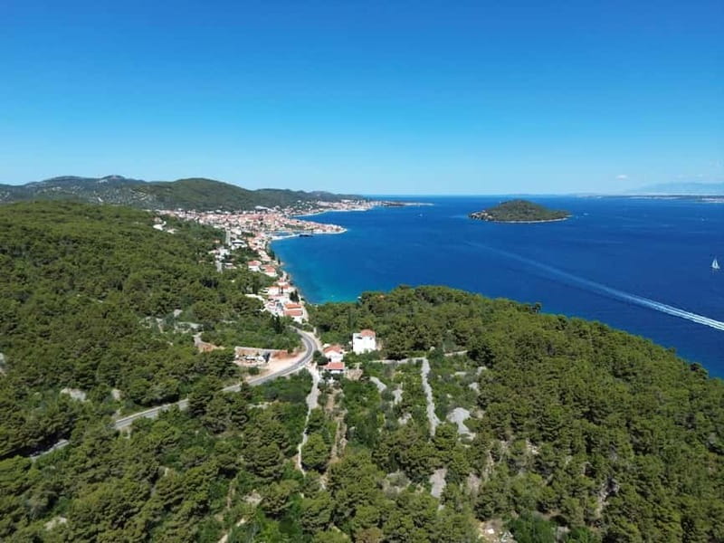 Zadar: 3 Islands Speedboat Tour with Drinks and Diving - The Bay of Foša cruise: quick views, no wasted time