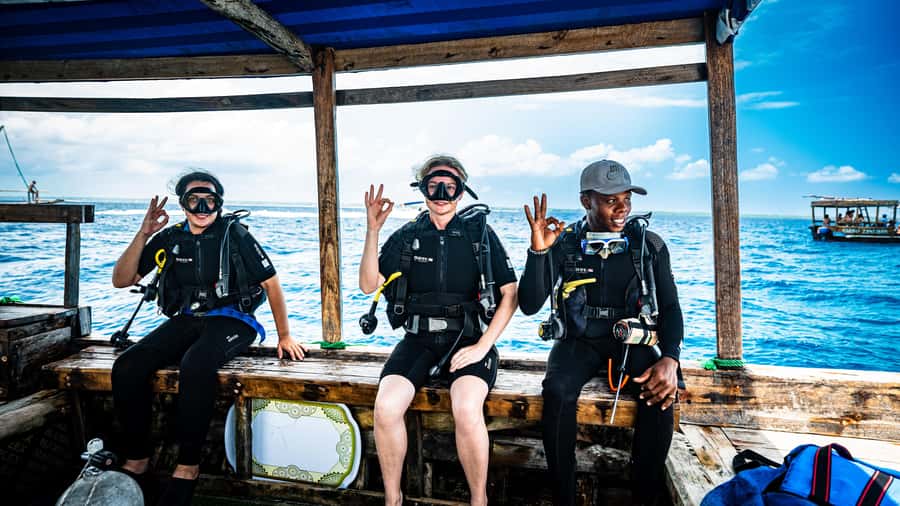 Zanzibar 1 Day Scuba Diving Course for Beginners with Lunch - Matemwe: A Smart Base for Beginner Scuba Training